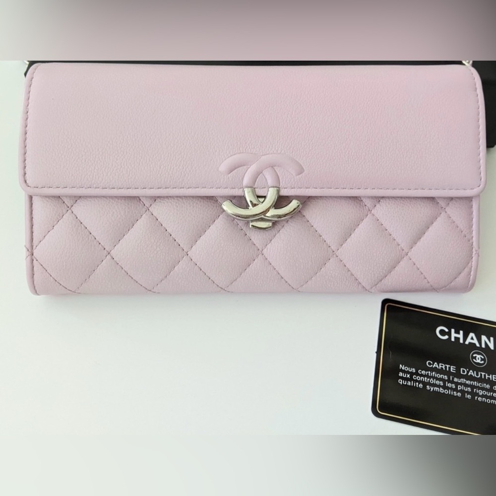 CHANEL Light Pink Quilted Clutch